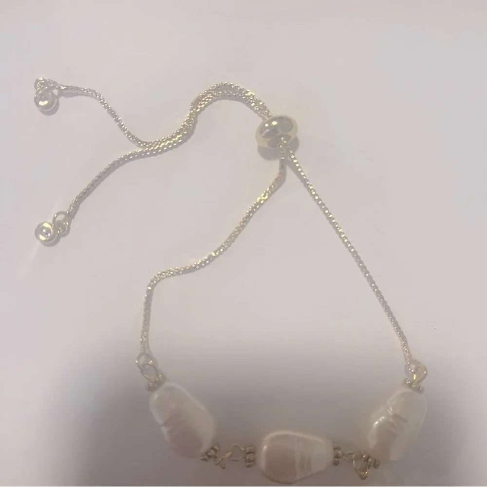 Pearl Adjustable Bracelet with Rhinestones Ends Gold White New Handcrafted - Picture 6 of 7